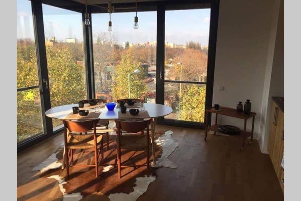 2 Bedroom Mauerpark-Apartment, Berlin Mitte View Calendar Exteriör bild